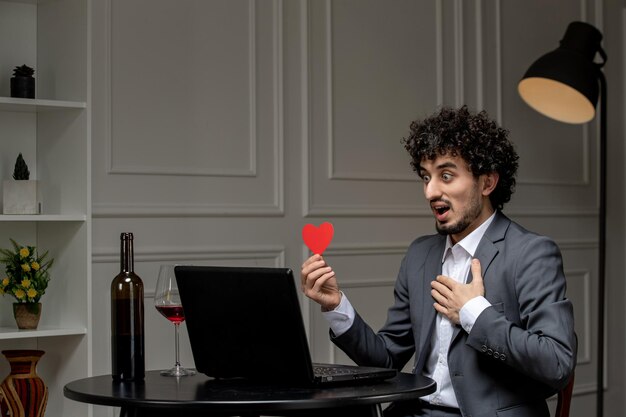 Como garantir encontros seguros em plataformas de relacionamento?