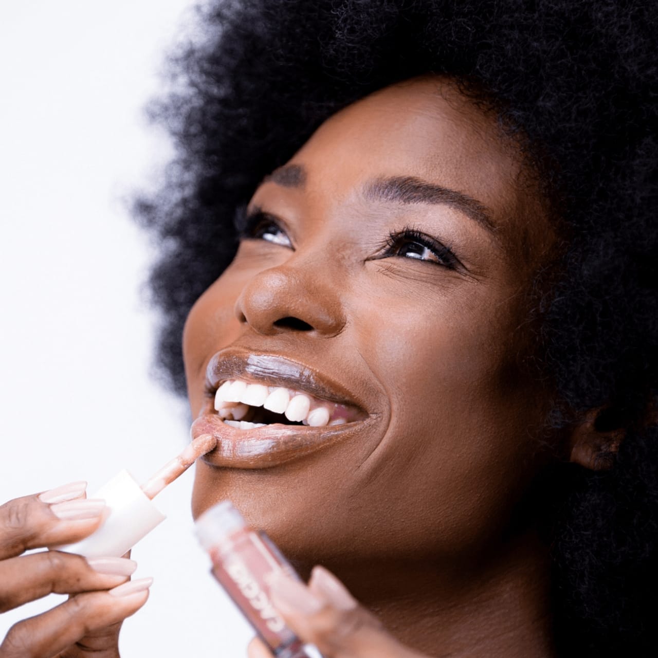 Lábios no verão: saiba como protegê-los do ressecamento e mantê-los saudáveis