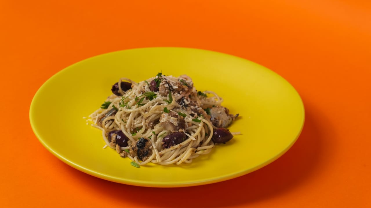 Espaguete Alla Sardinha