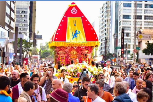Avenida Paulista recebe o Krishna Fest 2025: 
