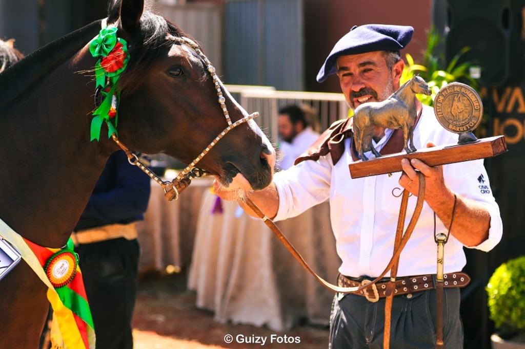 Encontro acontece até 23 de agosto, com 50 cavalos e tropas de todo o país