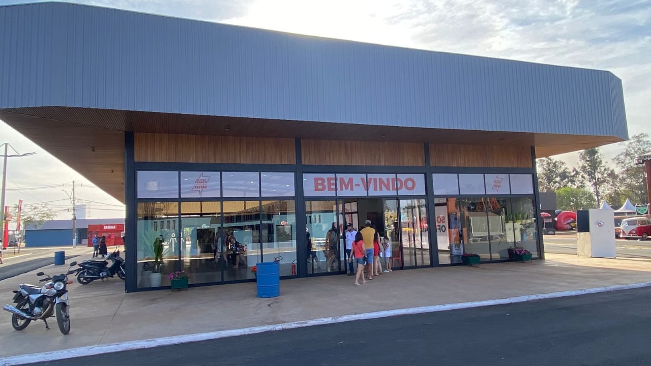 Nova loja de souvenirs Os Independentes contou com consultoria do Sebrae-SP para montagem